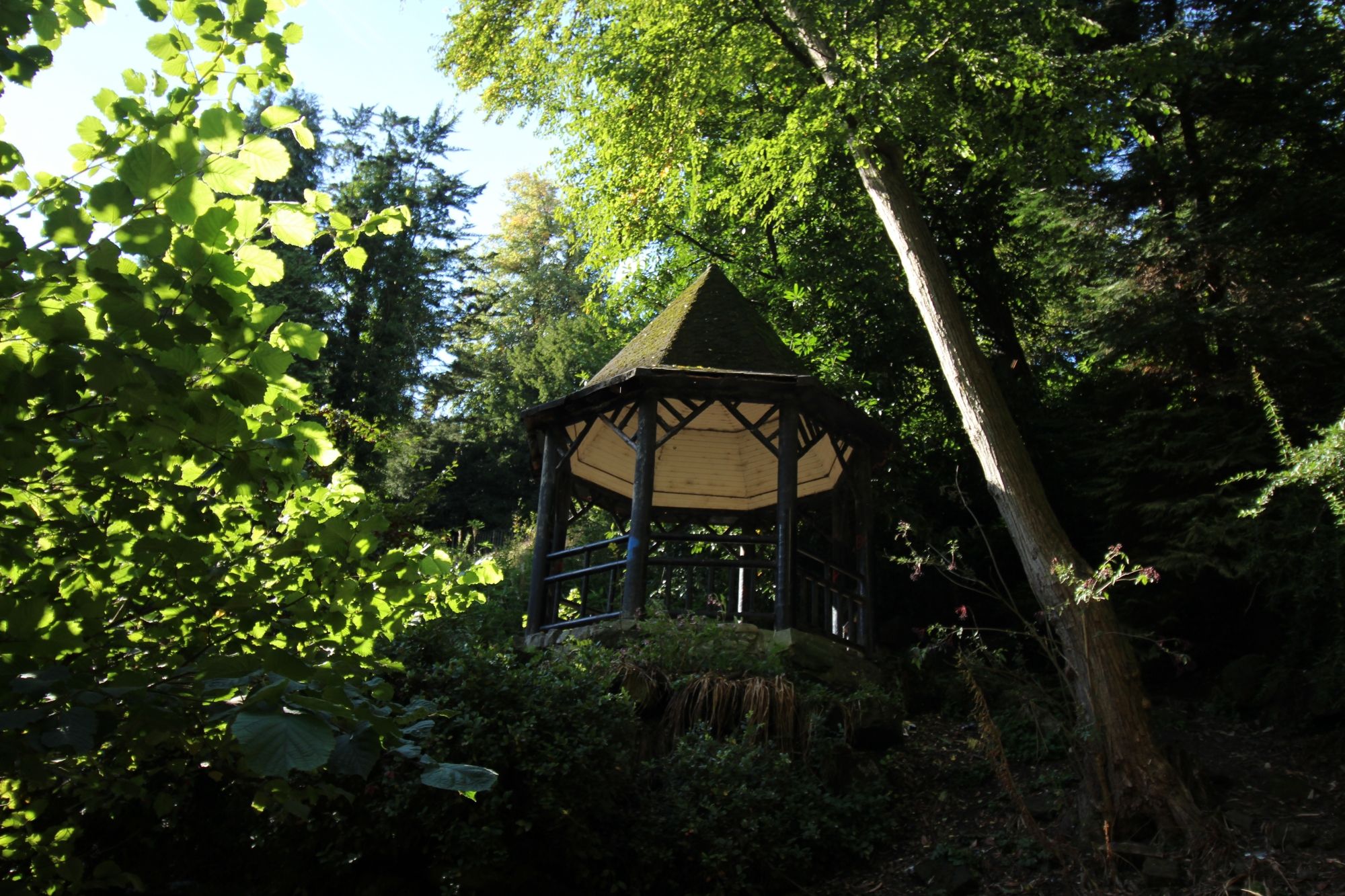 Pittencrieff Park